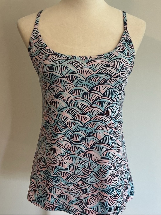 Lilly Pulitzer Tops - Lilly Pulitzer Luxletic Adjustable Pink & Blue Print Tank